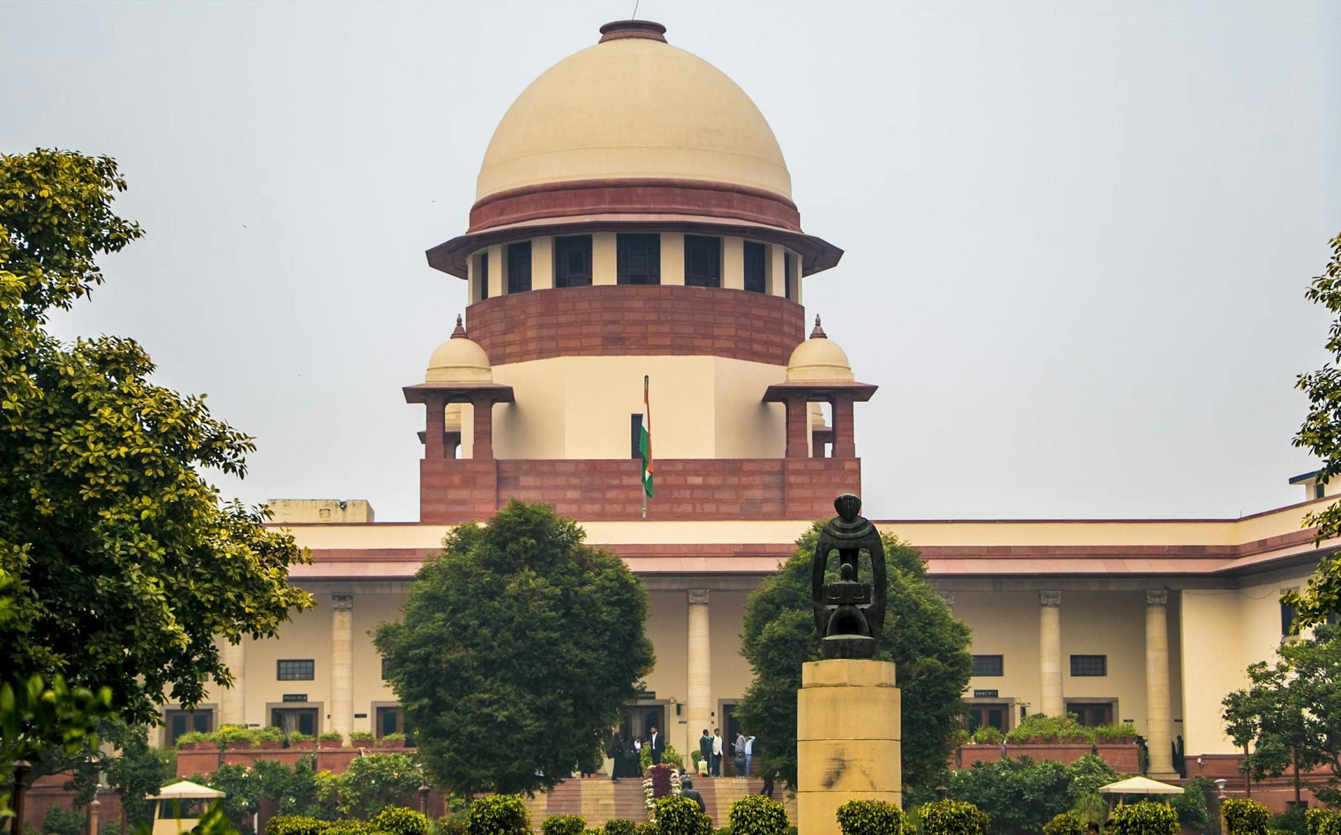 SC Rejects all pleas seeking paper audit of all votes Banner - The Best IAS Coaching in Delhi | SHRI RAM IAS Study Centre